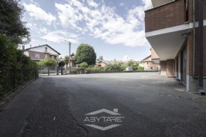 ampio alloggio con terrazzo - libero subito