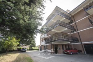 ampio alloggio con terrazzo - libero subito