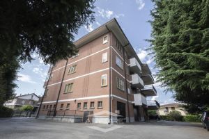 ampio alloggio con terrazzo - libero subito
