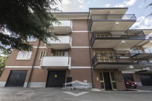 ampio alloggio con terrazzo - libero subito