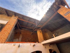 MOMBARUZZO CENTRO PAESE INTERNO AD UNA CORTE