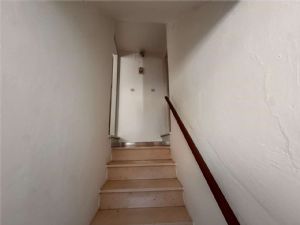 MOMBARUZZO CENTRO PAESE INTERNO AD UNA CORTE