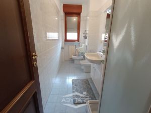 QUADRILOCALE CON DOPPI SERVIZI IN RECENTE COSTRUZIONE