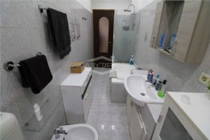 BEINASCO IN VENDITA TRILOCALE LIBERO SUBITO