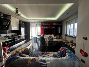 Trilocale ristrutturato con riscaldamento a pavimento in zona Superga