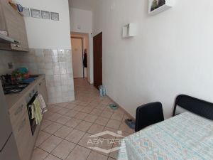 3 LOCALI IN ZONA OSPEDALI