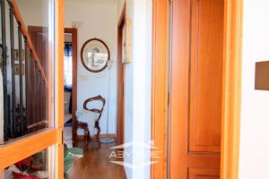 Villetta a schiera con box auto e taverna