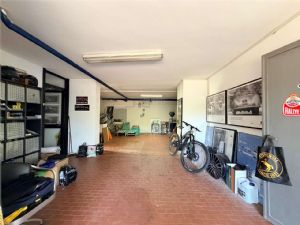 REVIGNANO – DUE CASE IN UNA, INDIPENDENZA E SPAZIO A POCHI MINUTI DA ASTI