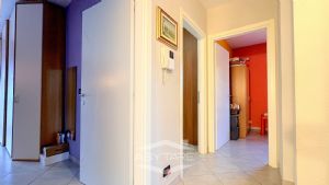 Villa indipendente su tre lati