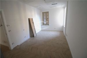 VILLAFRANCA PIEMONTE QUADRILOCALE COMPLETAMENTE RISTRUTTURATO CL A4