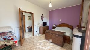 Porzione di casa su due livelli, in bifamiliare