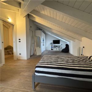 ASTI PALUCCO PORZIONE DI VILLA BIFAMILIARE CON PISCINA