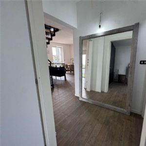 ASTI PALUCCO PORZIONE DI VILLA BIFAMILIARE CON PISCINA