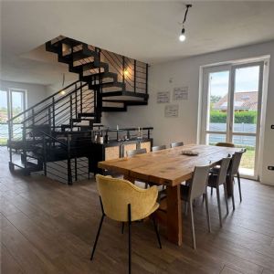 ASTI PALUCCO PORZIONE DI VILLA BIFAMILIARE CON PISCINA