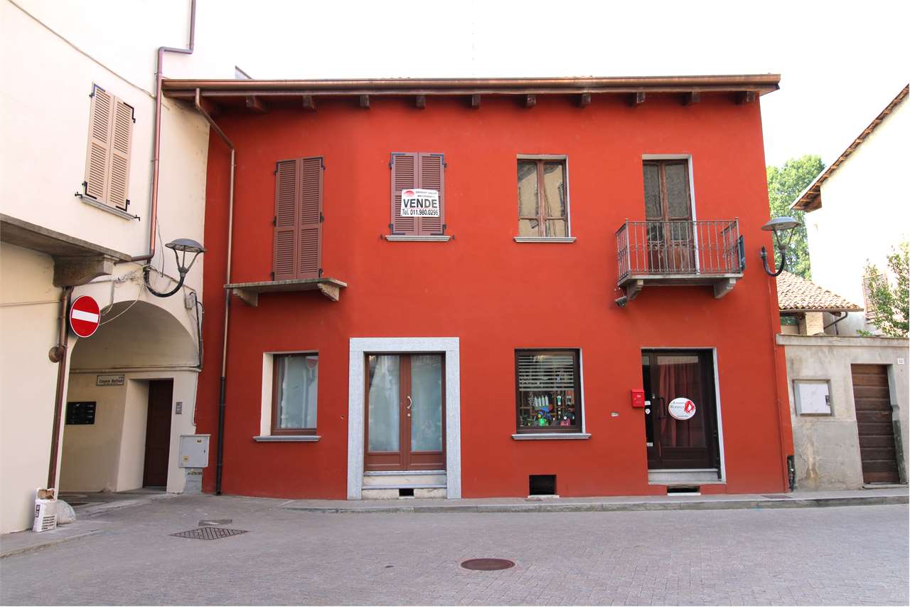 VILLAFRANCA PIEMONTE TRILOCALE RISTRUTTURATO CL A4