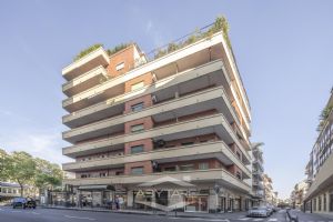 VIA TRIPOLI - BILOCALE CON ARREDO VOLENDO INCLUSO ...