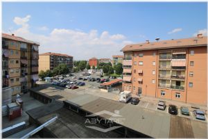 3 locali ristrutturato via Juvarra Nichelino
