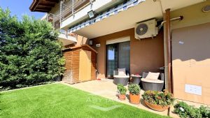 Quadrilocale con giardino in vendita a Carignano