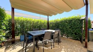 Quadrilocale con giardino in vendita a Carignano