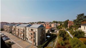 QUATTRO LOCALI CON VISTA PANORAMICA, ASCENSORE E BOX
