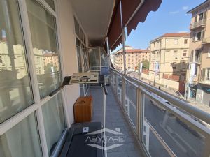 AMPIO TRILOCALE ZONA OSPEDALI