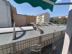 AMPIO TRILOCALE ZONA OSPEDALI