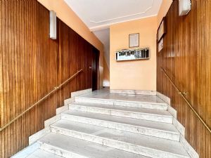 Bilocale completamente ristrutturato al secondo piano Nichelino