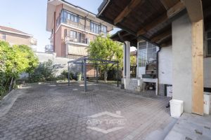 Terratetto unifamiliare Vendita Via Montenero 4 Moncalieri