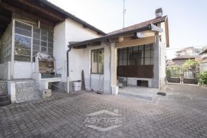 Terratetto unifamiliare Vendita Via Montenero 4 Moncalieri