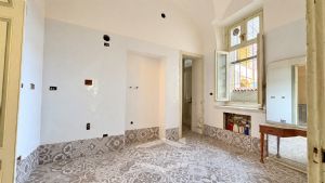 Casa storica in vendita in centro paese