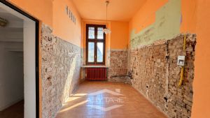 Casa storica in vendita in centro paese