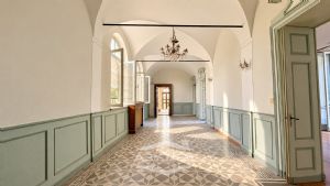 Casa storica in vendita in centro paese
