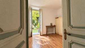 Casa storica in vendita in centro paese