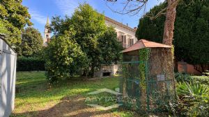 Casa storica in vendita in centro paese