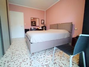 BILOCALE CON CUCINA INCLUSA NEL PREZZO E VOLENDO BOX AUTO