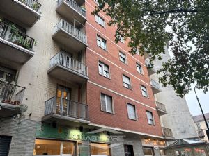 BILOCALE PER STUDENTI ADIACENTE CAMPUS EINAUDI