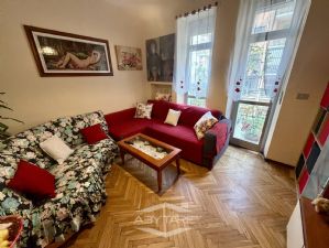 Appartamento con ampio terrazzo privato