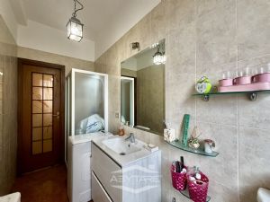 Appartamento con ampio terrazzo privato