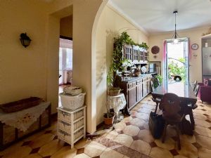 Appartamento con ampio terrazzo privato