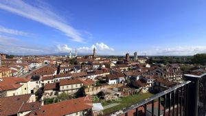 Ampio appartamento in locazione a Carignano