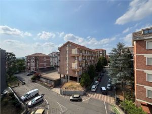 NORD ESCLUSIVO ULTIMO PIANO CON ASCENSORE, DOMOTICA E BOX