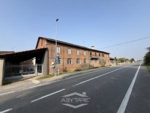 Tenuta a Lombriasco
