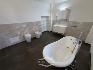 Tenuta a Lombriasco