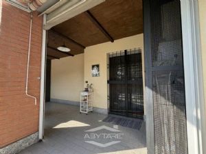 Nichelino, viale Matteotti - vendita 4L con ampio giardino e box auto.
